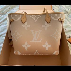 Louis Vuitton Neverfull MM - Mist